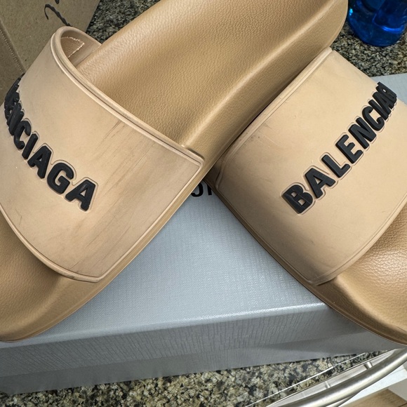 Balenciaga Tan pool slides -w/ original box - Picture 7 of 13